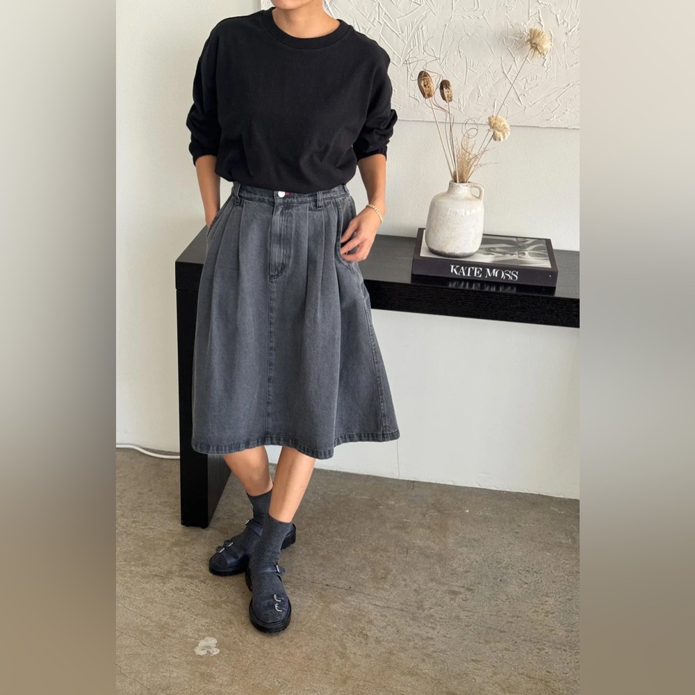 Le Bon Shoppe Farm Girl Skirt in Black / Grey Denim